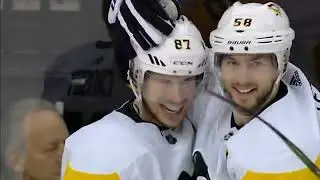 Unbelievable SHOT! Sidney Crosby baseball-style goal WoW!