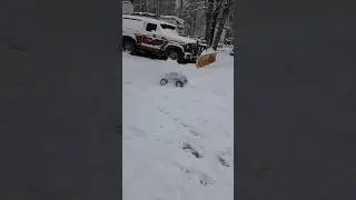 Snow bashing X-Maxx Style #traxxas #xmaxx