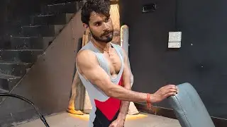 je nhi hona chaiye tha gym me 💪🏻 #gym #workout #live #gymlover