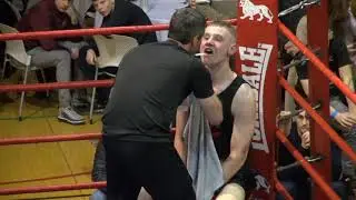 Charlie Pape (Kenton) v Aaron Peet (Seconds Out)