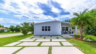 8584 SE Date St., Hobe Sound, FL Presented by Evangelia 