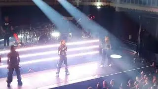 sugababes red dress Amsterdam paradiso 20 september 2023