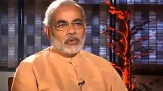 Narendra Modi Run Away During Interview by Karan Thapar