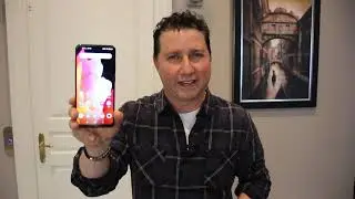 iPhone can't do this. How to activate split-screen on Android