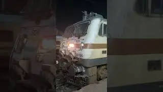 Pune - Danapur Train Announcement 📢📢 #train #announcement #night #railwaystation #shorts