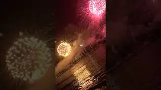 BIG #firework shells in #Cannes, #France #🎆 #🇫🇷 #vuurwerk #pyro #pirotecnia #fireworks #cotedazur