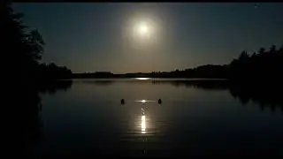 Under the Midnight Glow &ndash; Moonlit Lake Serenit