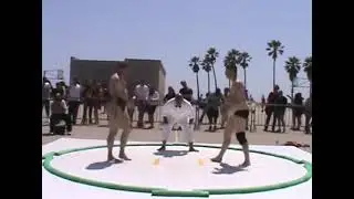 Steve Bird (E) vs Brian Kalbfleisch (W) - 2011 Muscle Beach Sumo Classic - Openweight Division