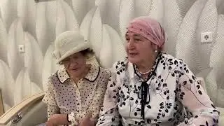 Бик нык матур жырлыйлар тыннап карагыз эле.