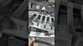 F25 BMW X3 Grill Removal