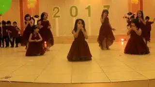 الحفل الختامي ككاميررا في الروضة النموذجية الأهلية  1437هـ