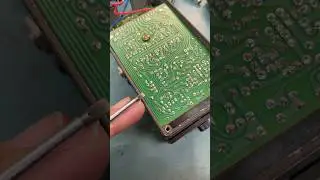 PCB design trick for better shielding #pcbdesign #pedalbuilding #electronics