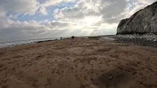Broadstairs Kent Beach Walking Tour From Dumpton Gap Towards Ramsgate Boxing Day Dec 2025 4k UHD