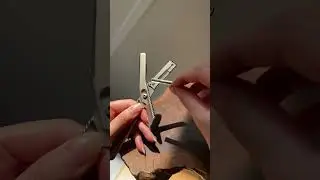 How to Install a Blade Guard in a Leaf Shave Dermaplaner