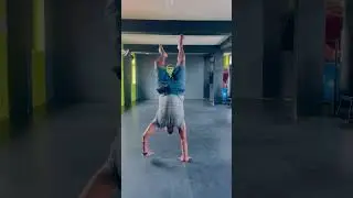Hand walk coach Rabith rabzfit 🔥
