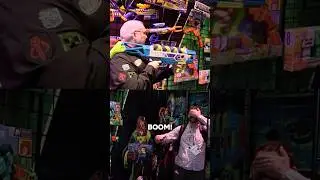 Попал в неприятности из-за игры в Nerf #toyfair