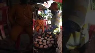 Cooking KH Cookies Nom Kruok KH cake at street - Street Food