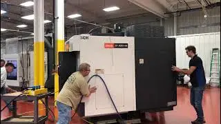 Moving a CNC machine on Aerofilm Air Casters