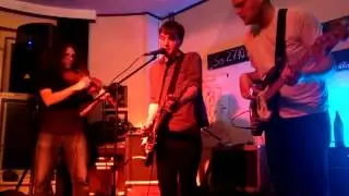 Neon Swan - I Ate the Moon Last Night live at Aaltra