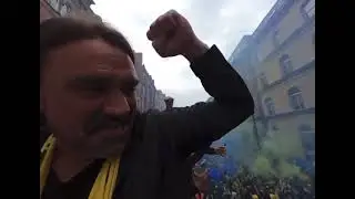Daniel Farke singing Marching On Together 💙👌👏🔥🙌#lufc #leeds #leedsunited