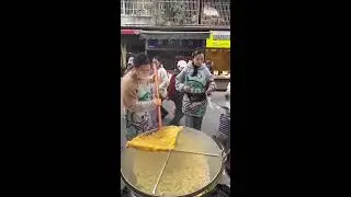 Delicious food live