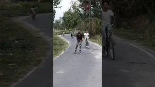 skating vs cycle race #viral#youtubeshorts #video#india #speed #roshan#skating #bihar