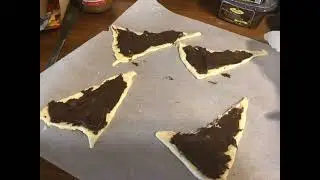 Zombie Queen&rsquo;s Stuffed Crescent Rolls