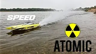 VOLANTEX Atomic brushless catamaran