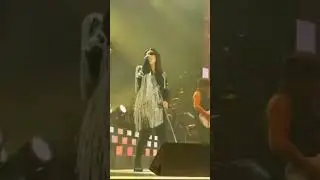Limpido umas das can&ccedil;&otilde;es que mais gosto e entre outras de Laura Pausini 💞🎙🎶
