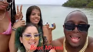 You ever partied on a boat in Miami? #Miami #Boat#Partygirls #southbeach #nightlife#medellin #shorts