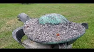 14. SEORANG DIRI Berbagai  jenis patung