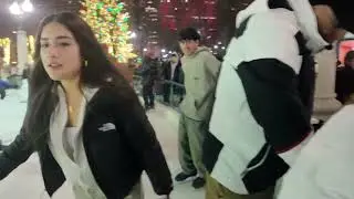 Ice skating in Chicago, Millenium Park #Iceskating #Chicago #Christmasvibes