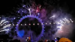 2010 London Eye New Year Eve Countdown Fireworks .MOV