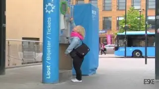 Lipunmyyntiautomaatin korkeus
