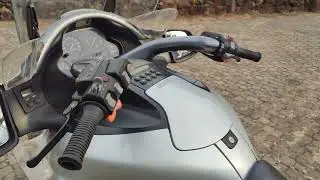 BMW K 1200 LT - 2002.                     A moto mais linda que o homem já criou.