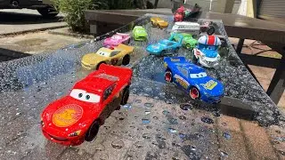 Disney Cars Tomica Summer Water Fun ☆ Have fun on our handmade water slide course!