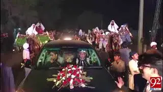 A groom chose camels in Barat function to pick up his bride - 31 December 2017 - 92NewsHDPlus