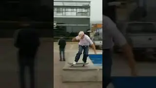 Miguel Castillo mcasbz Frontside Shuv #skateboarding #skatesalva #skate #skateboardvibes