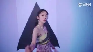 Dương Mịch Tại Lễ Trao Giải MAHB Esquire Man At Best Award lần thứ 15