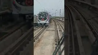 Driverless metro Magenta line (Kalindi kunj - Shaheen Bagh)  #highspeedtrain #metroexperience