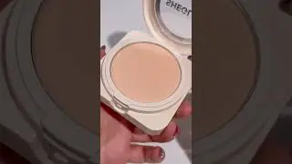 What's the SECRET to AMAZING Oil Control Makeup? #makeupreview #shorts