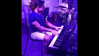 Theo and his Rock'n'Boogie Piano - 