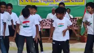Patriotic dance 