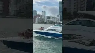 ⚡️ 🛥️ #goodtimes #downtown #miamibeach