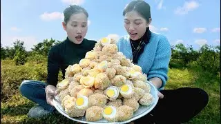 Crispy Fried Eggs with Amazing Sauce | Cooking 300 Eggs Village Style