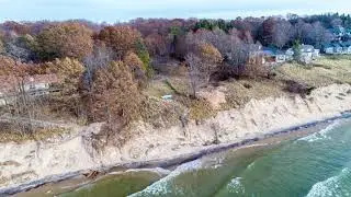 5763 Lakeshore Ave, West Olive, MI 49460