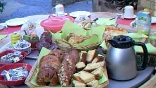 Petit d&eacute;jeuner au Clos Mirabelle