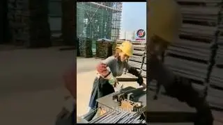 woman worker #building #viral