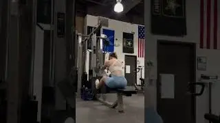 Seated Rows 🔥💪 Girls Fitness 💯#shorts #trandingshorts #fitness #bodybuilding #seatedrow