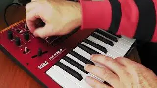 Grindset - Korg monologue Arturia The Laboratory49 Sony SRP-L300 E-MU 0404USB | Progressive Ambient